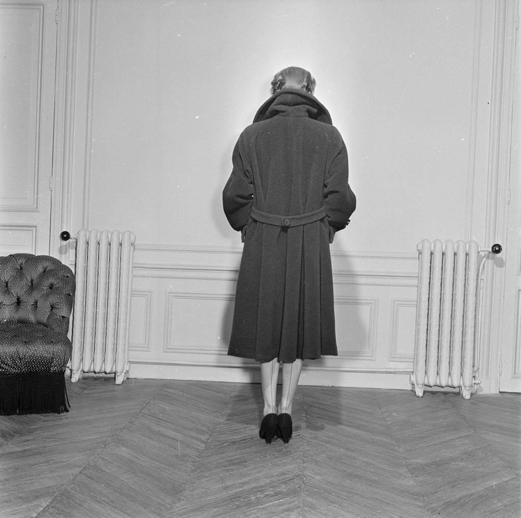 Fashion Collection Of 'couturiers Associes' Autumn Winter 1950/1951
