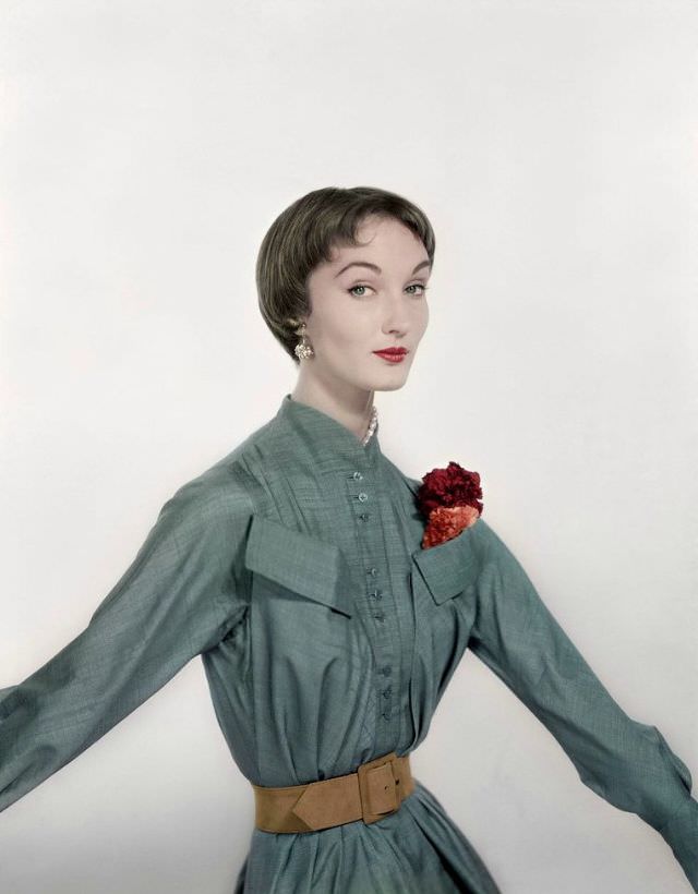 Evelyn Tripp in dress by Jacques Fath, photo by Erwin Blumenfeld, 1950