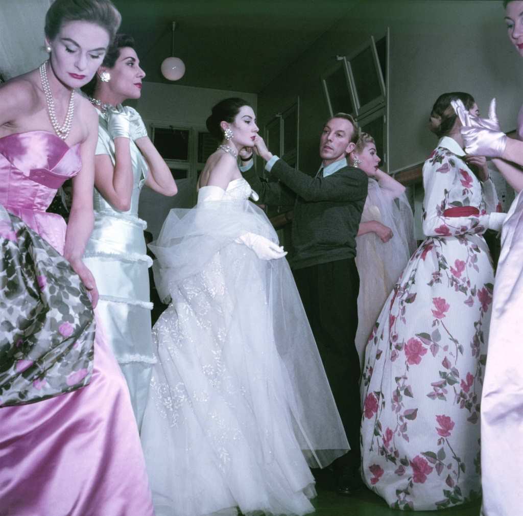 Jacques Fath and his models. Preparation of the spring 1954 collection.