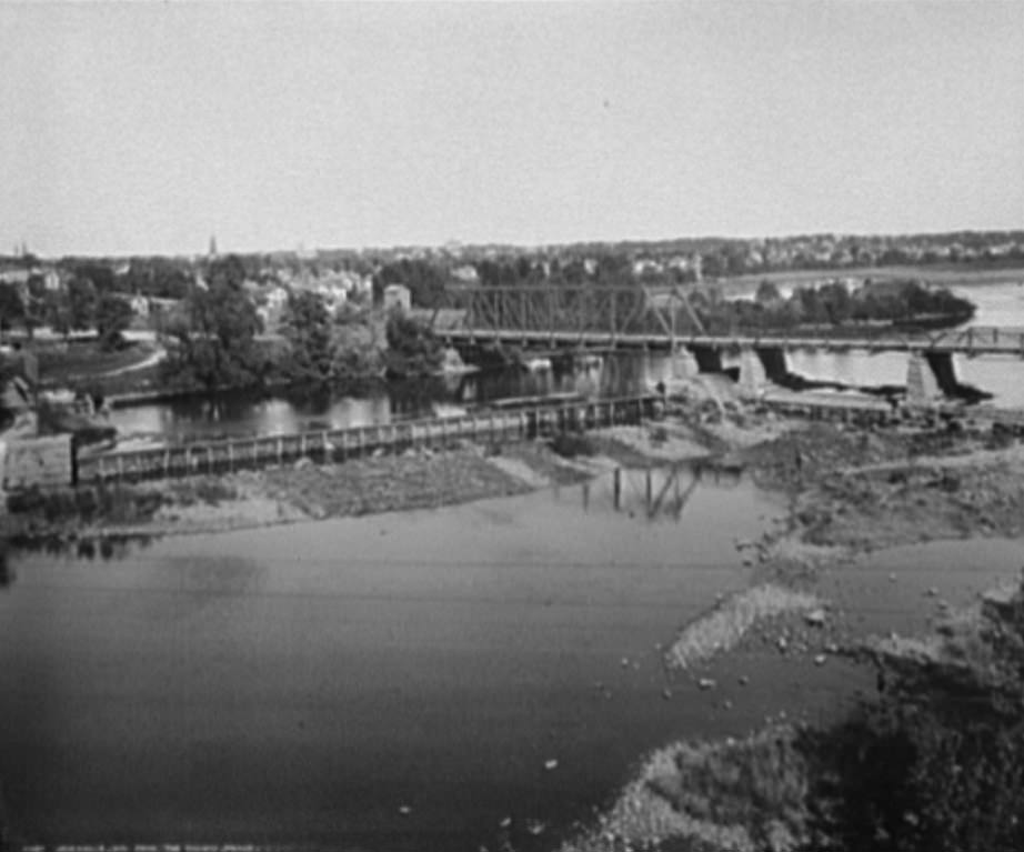 Janesville from the railway bridge, 1898