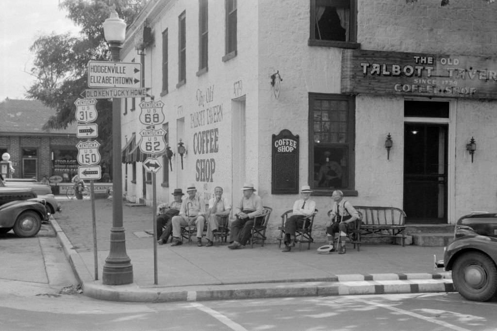 Townspeople Sitting on Street Corner on Saturday Afternoon, Bardstown, Kentucky, July 1940
