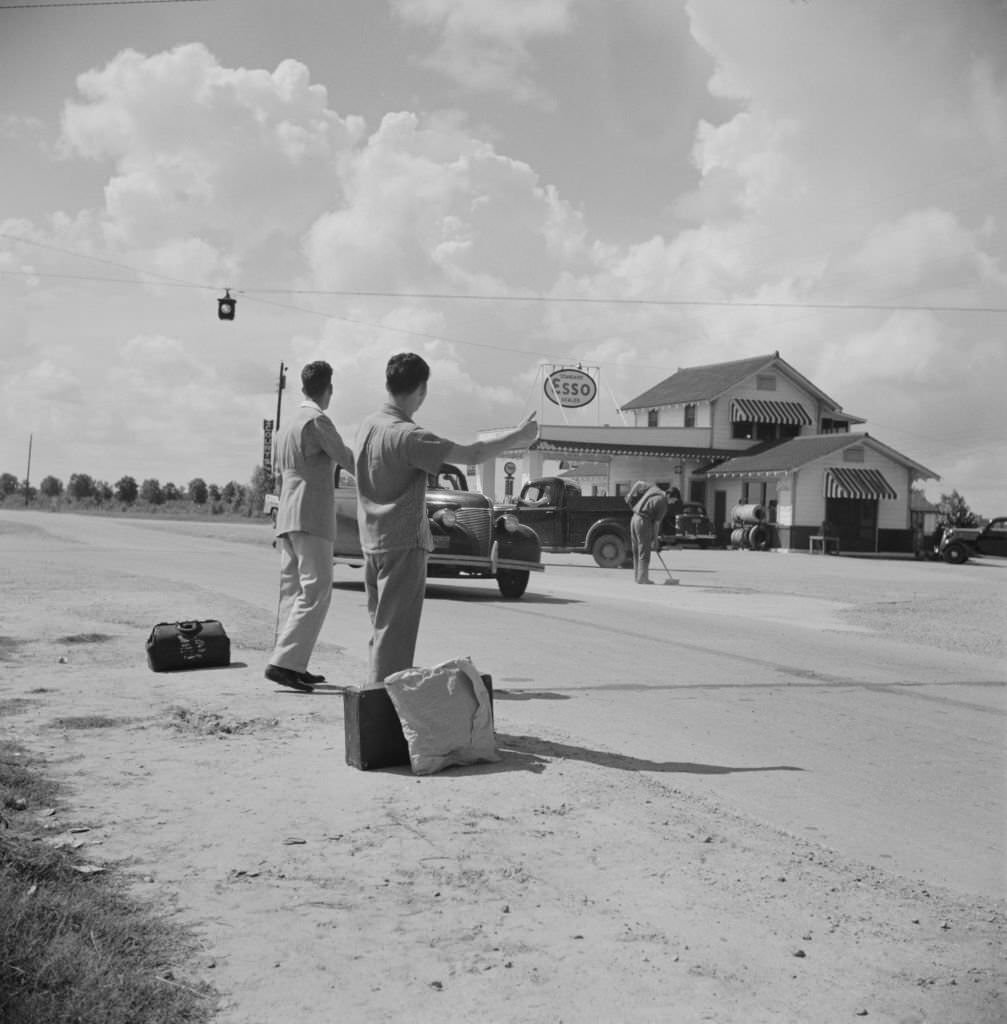 Two Young Men Hitchhiking, near Natchitoches, Louisiana, June 1940