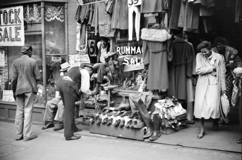 Second Hand Clothing Store, Beale Street, Memphis, Tennessee, November 1939