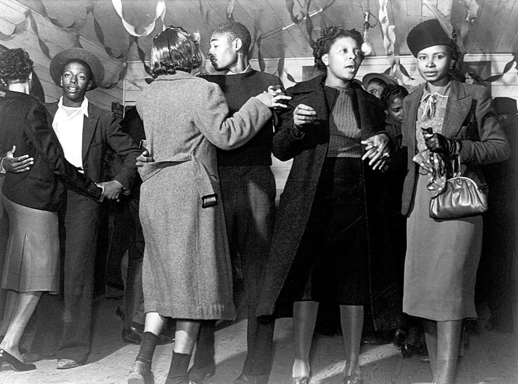 Patrons dancing at a juke joint near Clarksdale, Mississippi, November 1939.