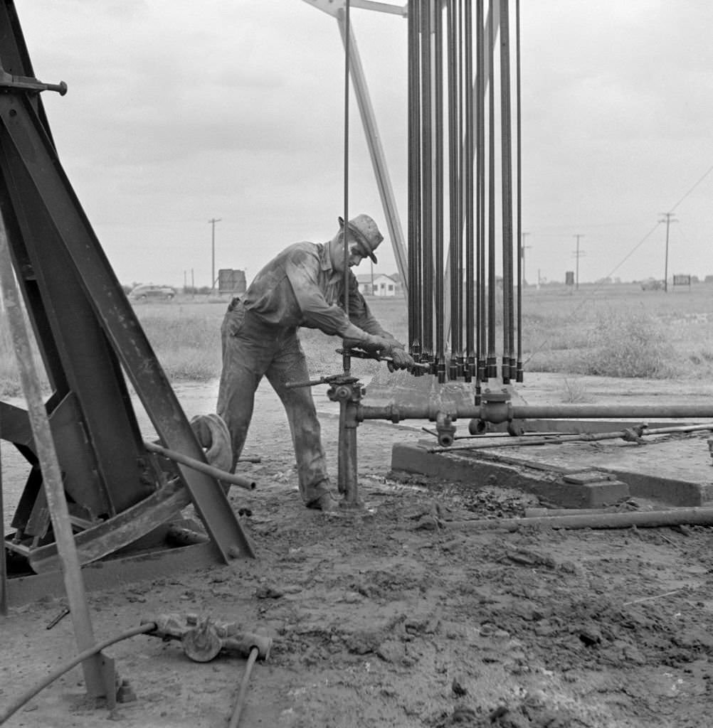 Man Servicing Old Oil Well, near Wichita, Kansas, September 1941