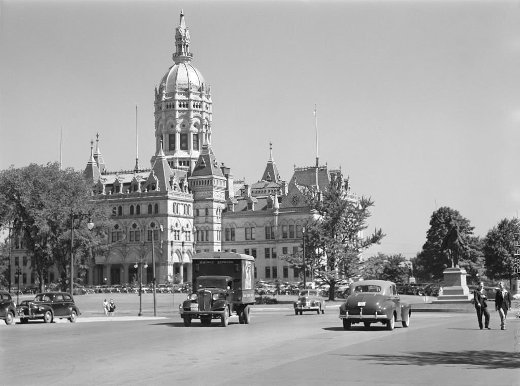 State Capitol Building and Street Scene, Hartford, Connecticut, July 1941