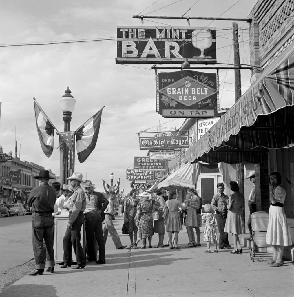 Street Scene, Main Street, Sheridan, Wyoming, July 1941