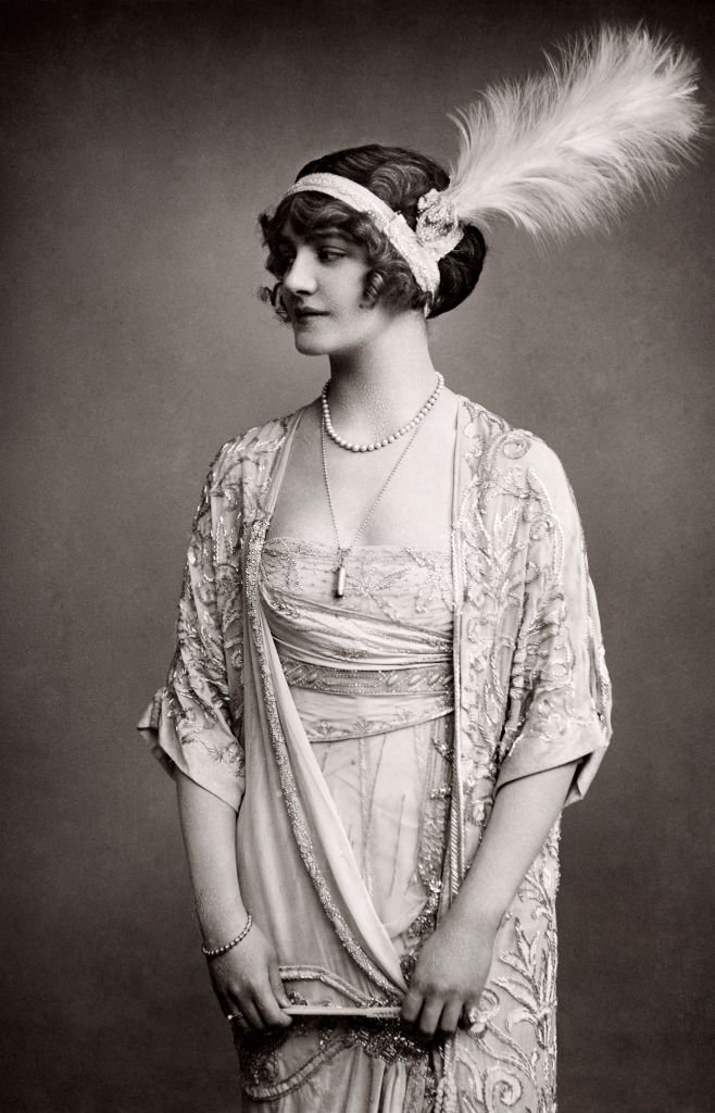 Lily Elsie, dressed for her role in "The Count of Luxembourg", 1911
