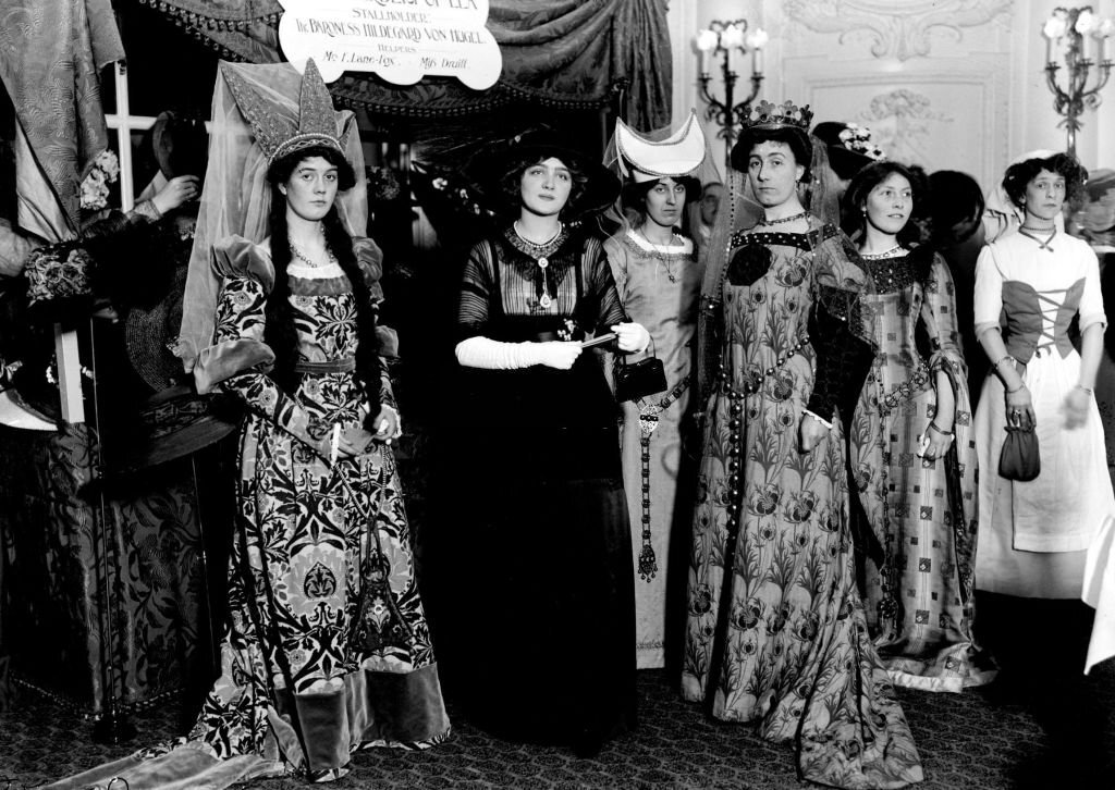 Miss Lily Elsie at Canterbury Fair, 1910