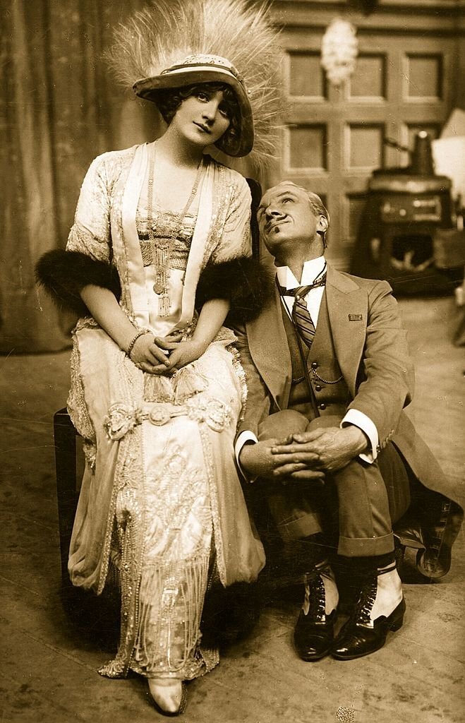 Lily Elsie, star of the musical play 'The Count of Luxembourg', with Huntley Wright, 1900