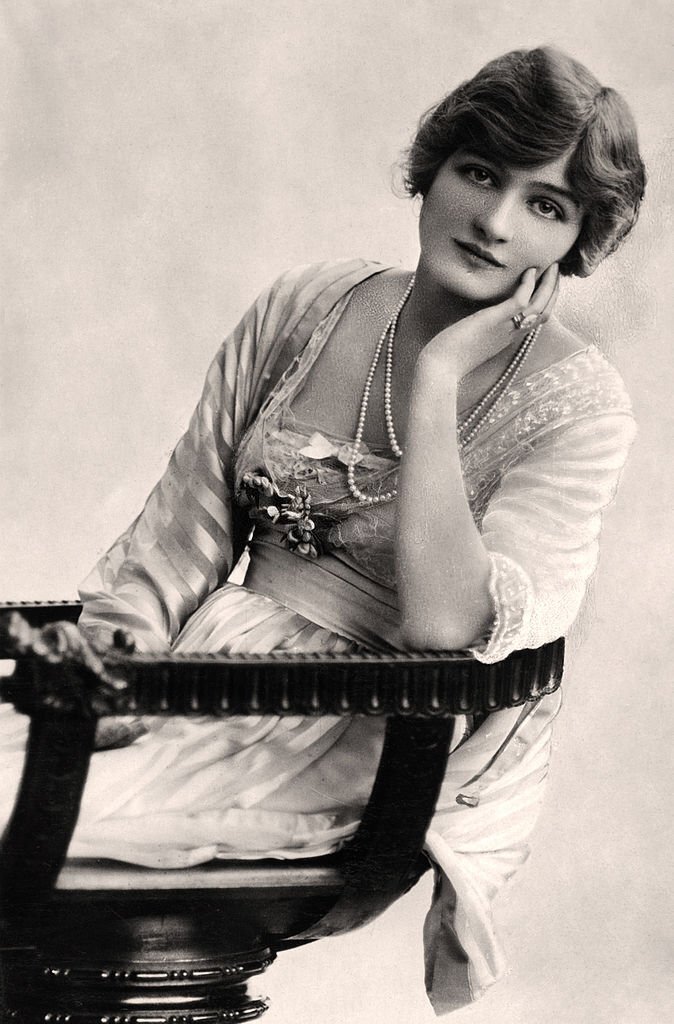 Lily Elsie, 1902