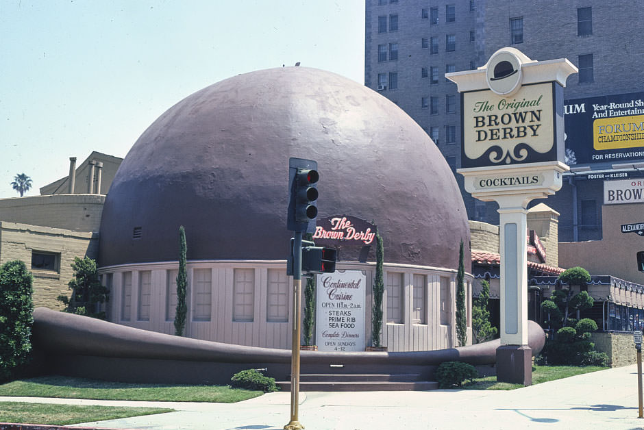 Brown Derby Restaurant, Los Angeles, California, 1977