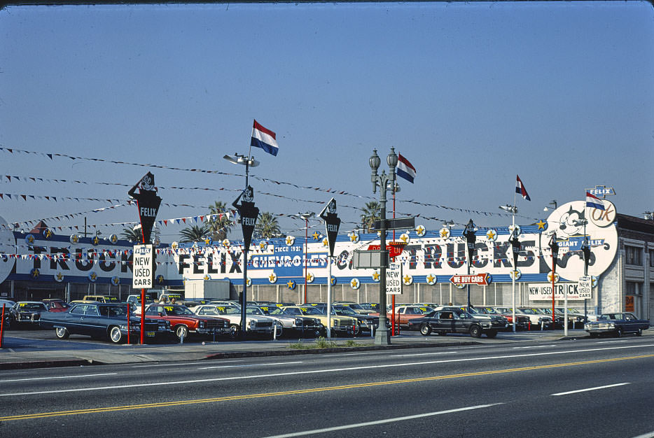 Giant Felix Used Cars, Los Angeles, California, 1979