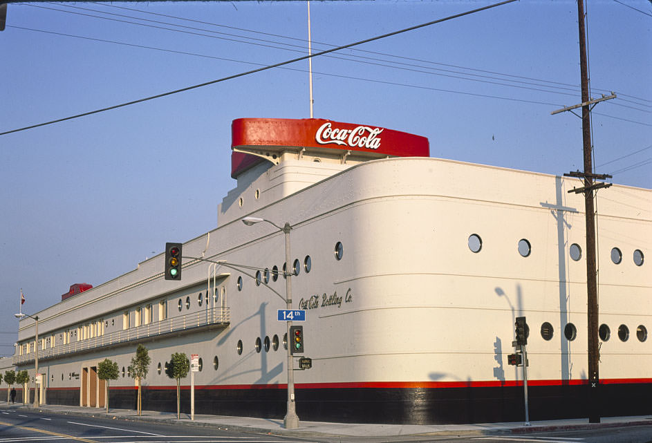 Coca Cola Bottling Company, closer diagonal view from right, 14th & Central Avenue, Los Angeles, California, 1977