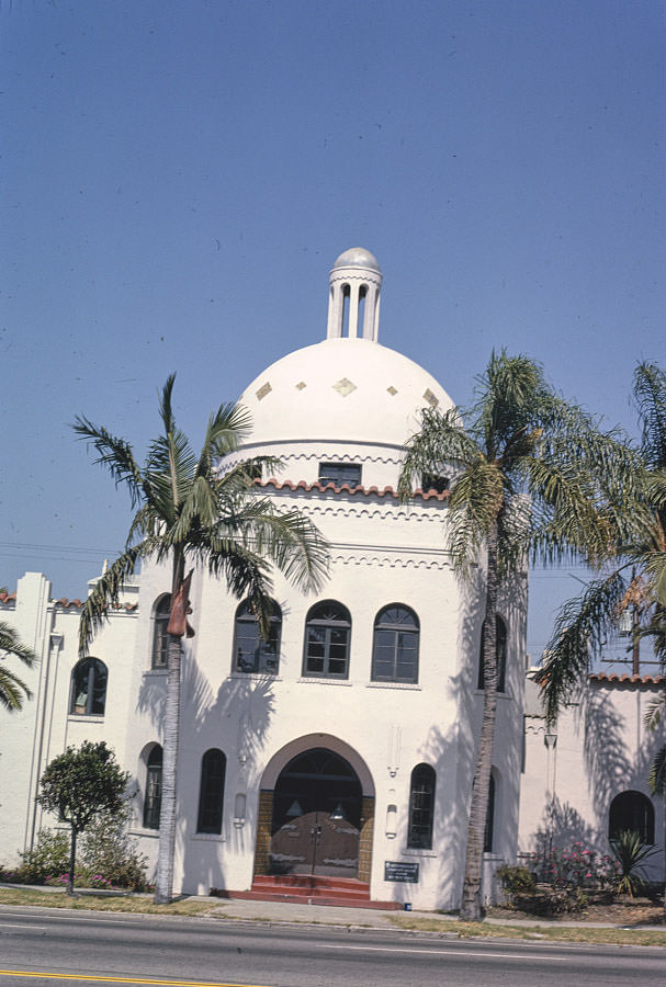 King's Fried Chicken (Church), Los Angeles, California.