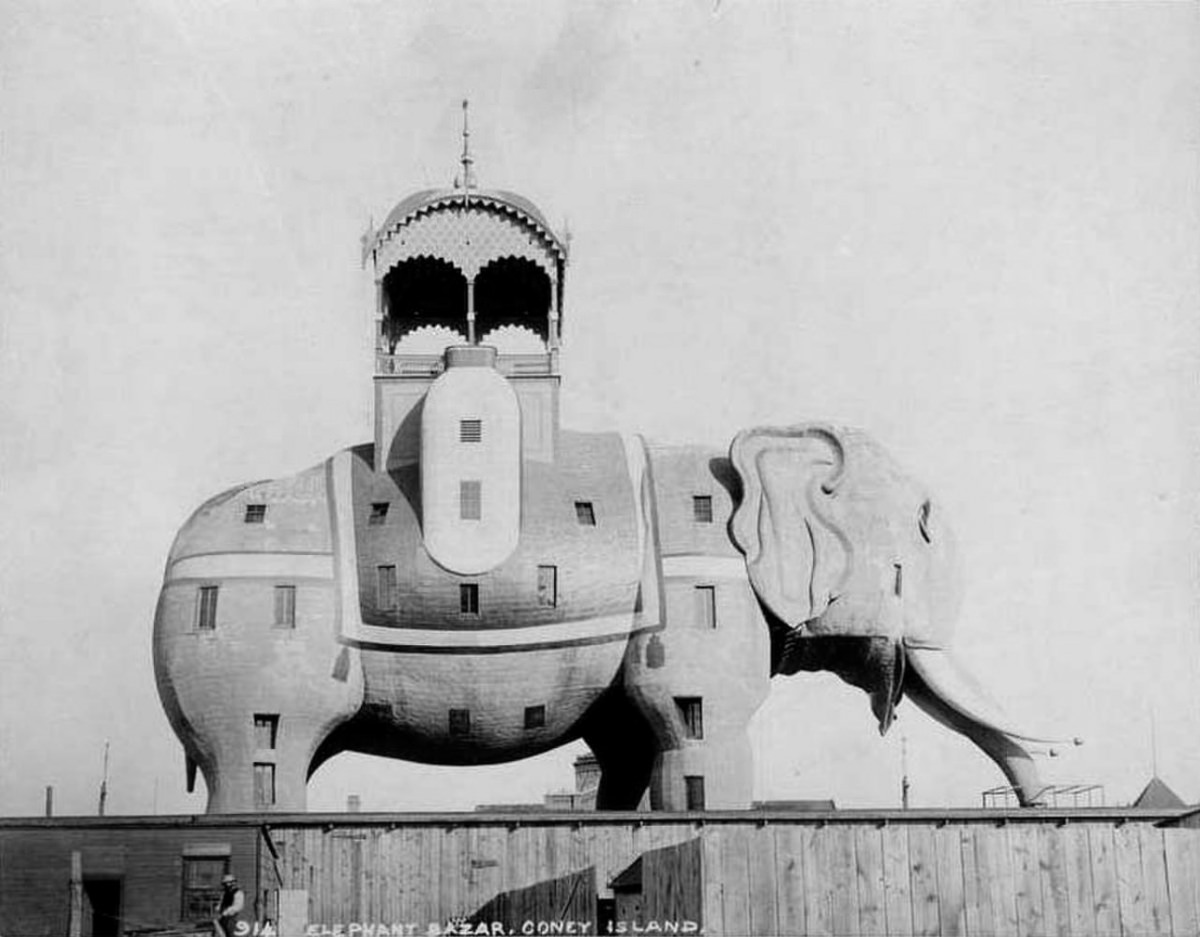 Lucy the Elephant: The 65 Feet long Hotel in Margate City, New Jersey