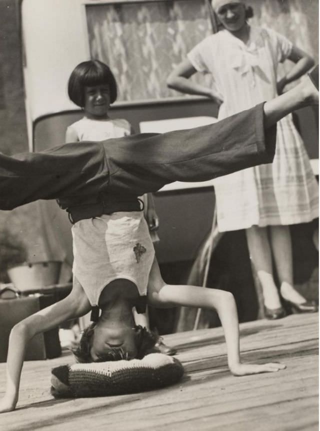 Acrobatics, Berlin, 1930