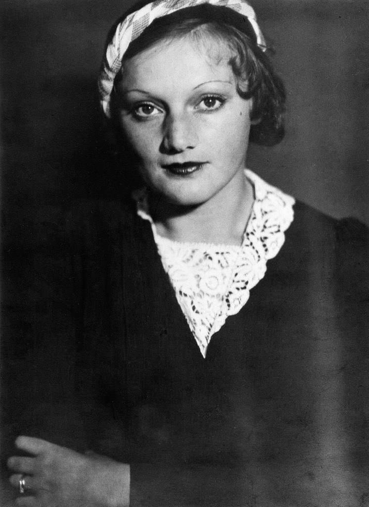 Wife of French director Rene Clair Published in Querschnitt,1932