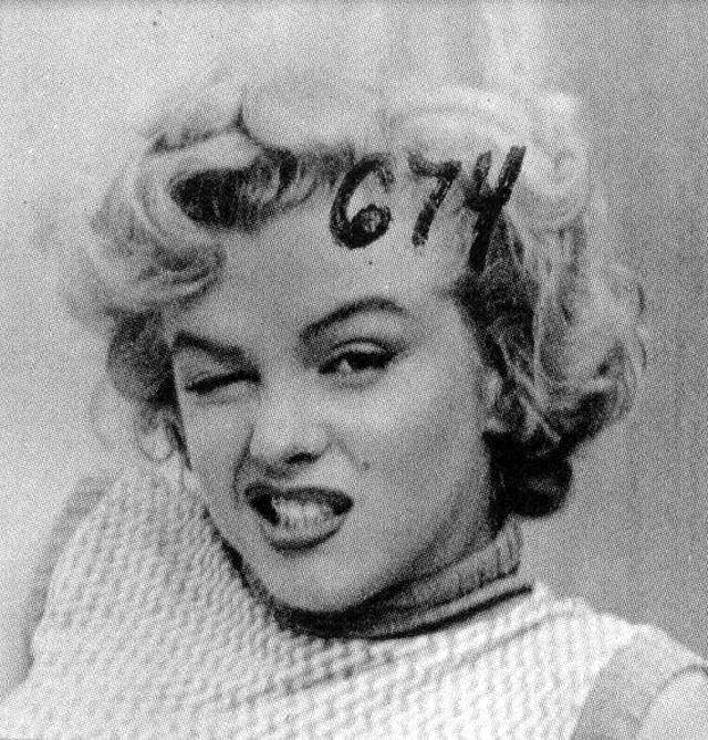 Goofy Photos of Marilyn Monroe making Funny Faces