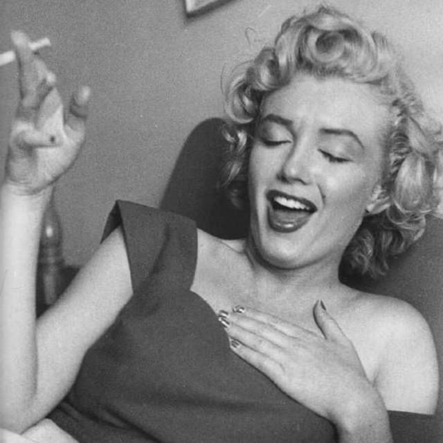 Goofy Photos of Marilyn Monroe making Funny Faces