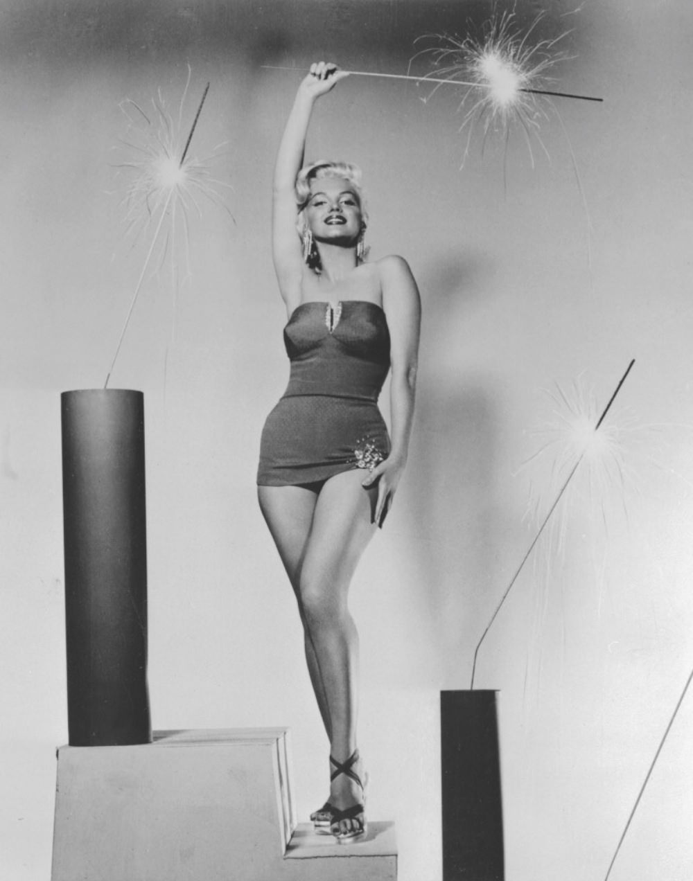 Marilyn Monroe Wishing Fourth of July by Posing in Bikini