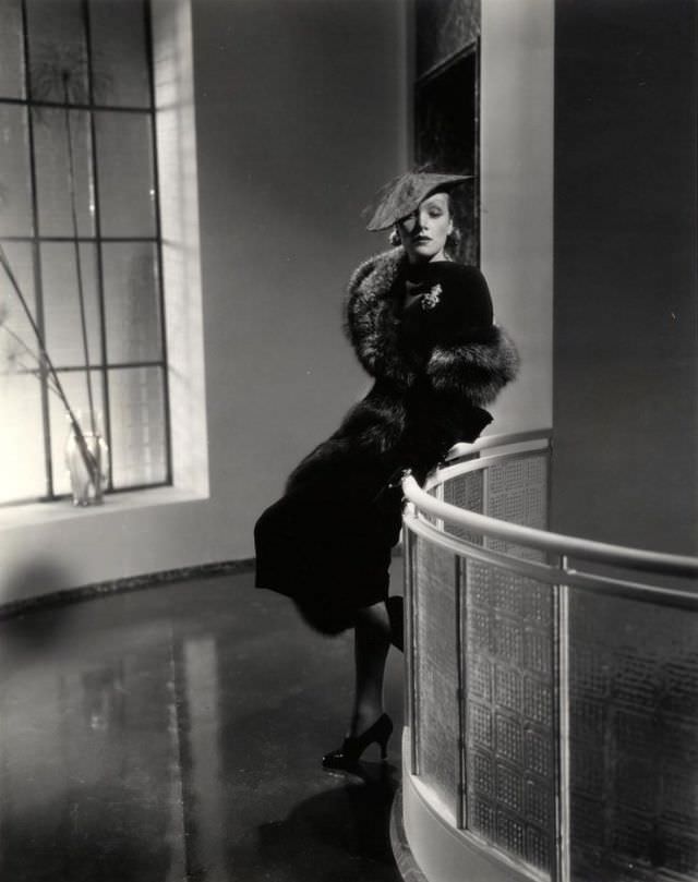 Gorgeous Photos of Marlene Dietrich from the Movie 'Desire (1936)'