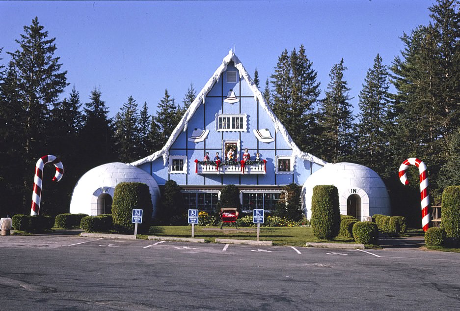 Entrance, Santa's Village, Route 2, Jefferson, New Hampshire,1991