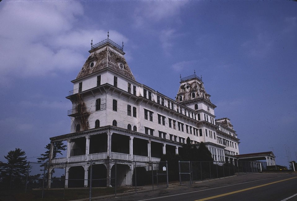 Wentworth By-The-Sea, New Castle, New Hampshire, 1991