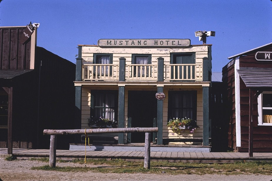 Six Gun City, Route 2, Jefferson, New Hampshire, 1996