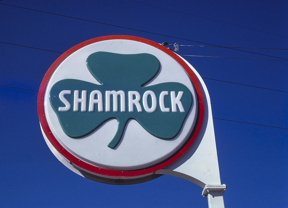 Shamrock gas sign, Albuquerque, New Mexico, 1981