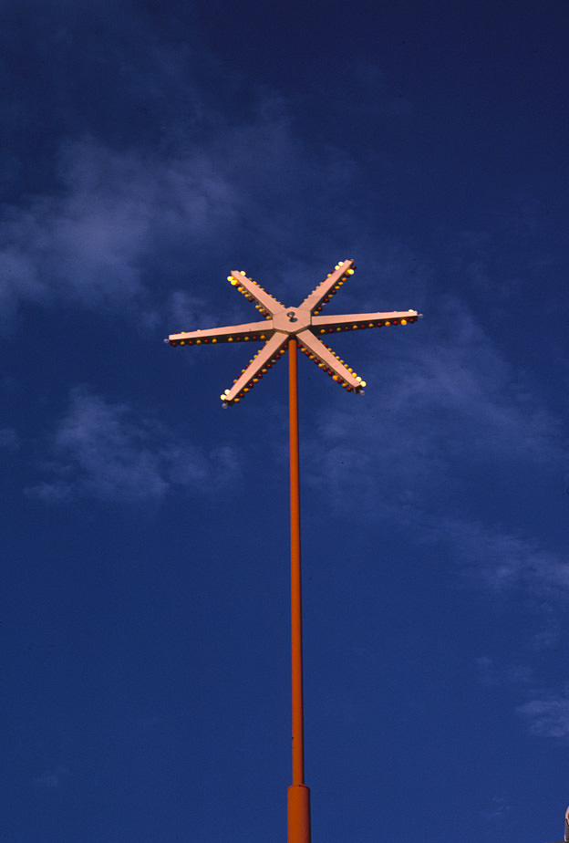 Dean's Restaurant spoke sign, B-40 (Route 66), Tucumcari, New Mexico, 1987