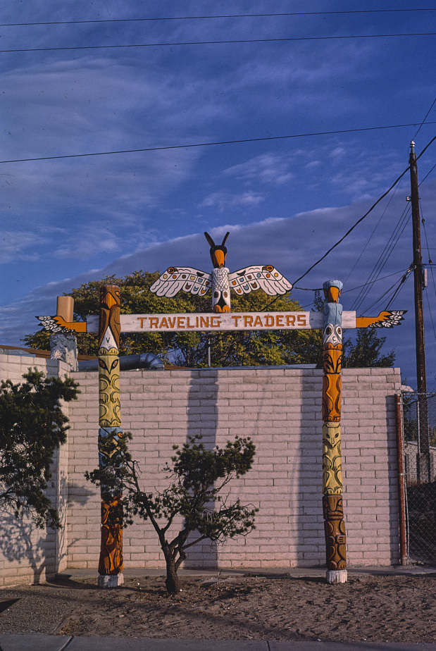 Traveling Traders (Black Hawk Jewelry), Central Avenue, Albuquerque, New Mexico, 1985