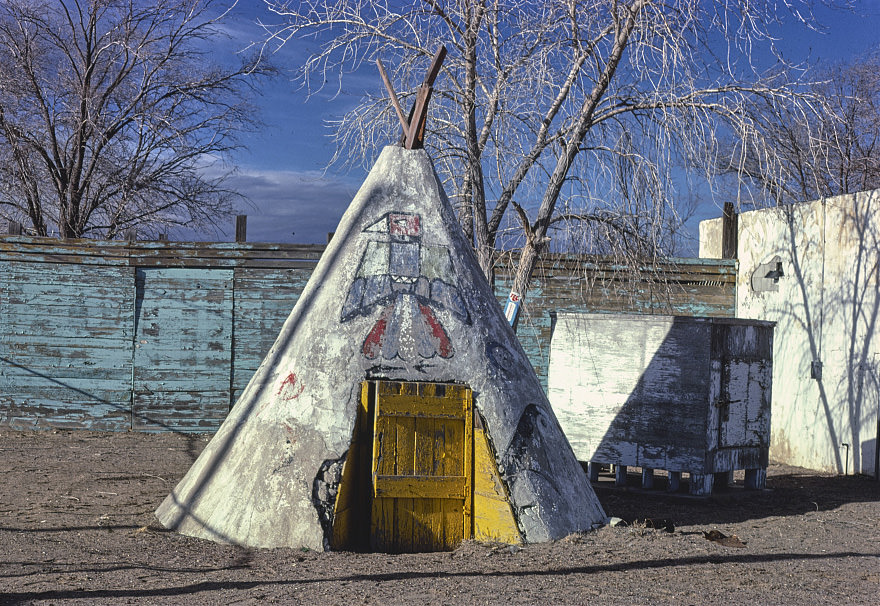 Teepee shed, Route 66, Albuquerque, New Mexico, 1981