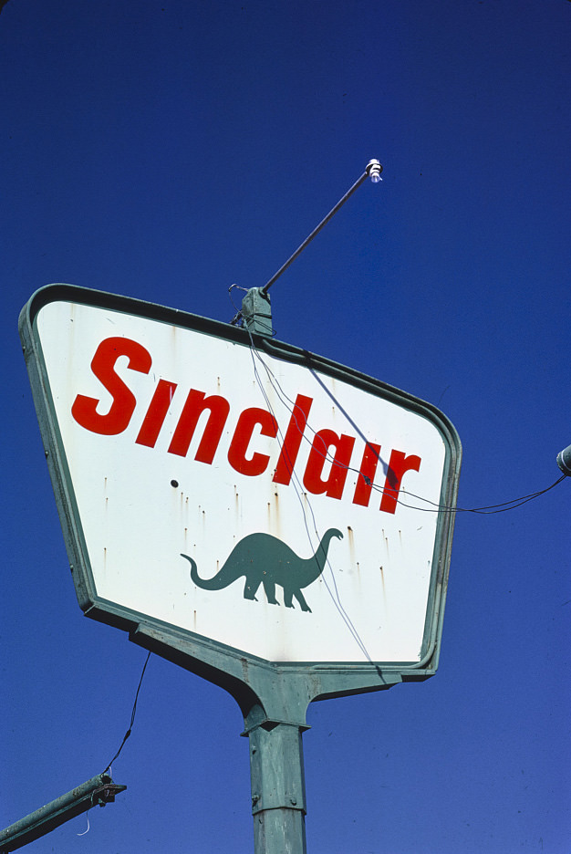 Sinclair Gas sign, Rt. 2, Lake Arthur, New Mexico, 1981