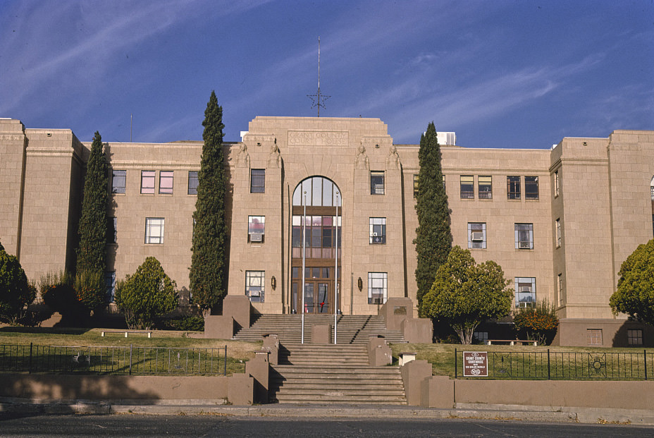 Grant County Courthouse, straight on, closer, Copper Street, Silver City, New Mexico, 1991