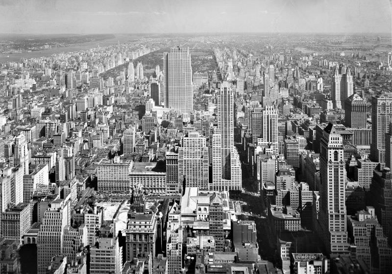 Looking north from the Empire State Building, New York City, September 11, 1933