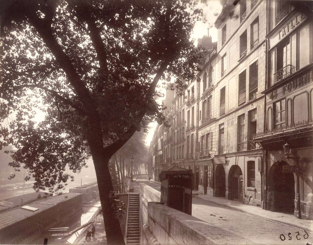 The quay of Anjou on the morning in Paris, 1924
