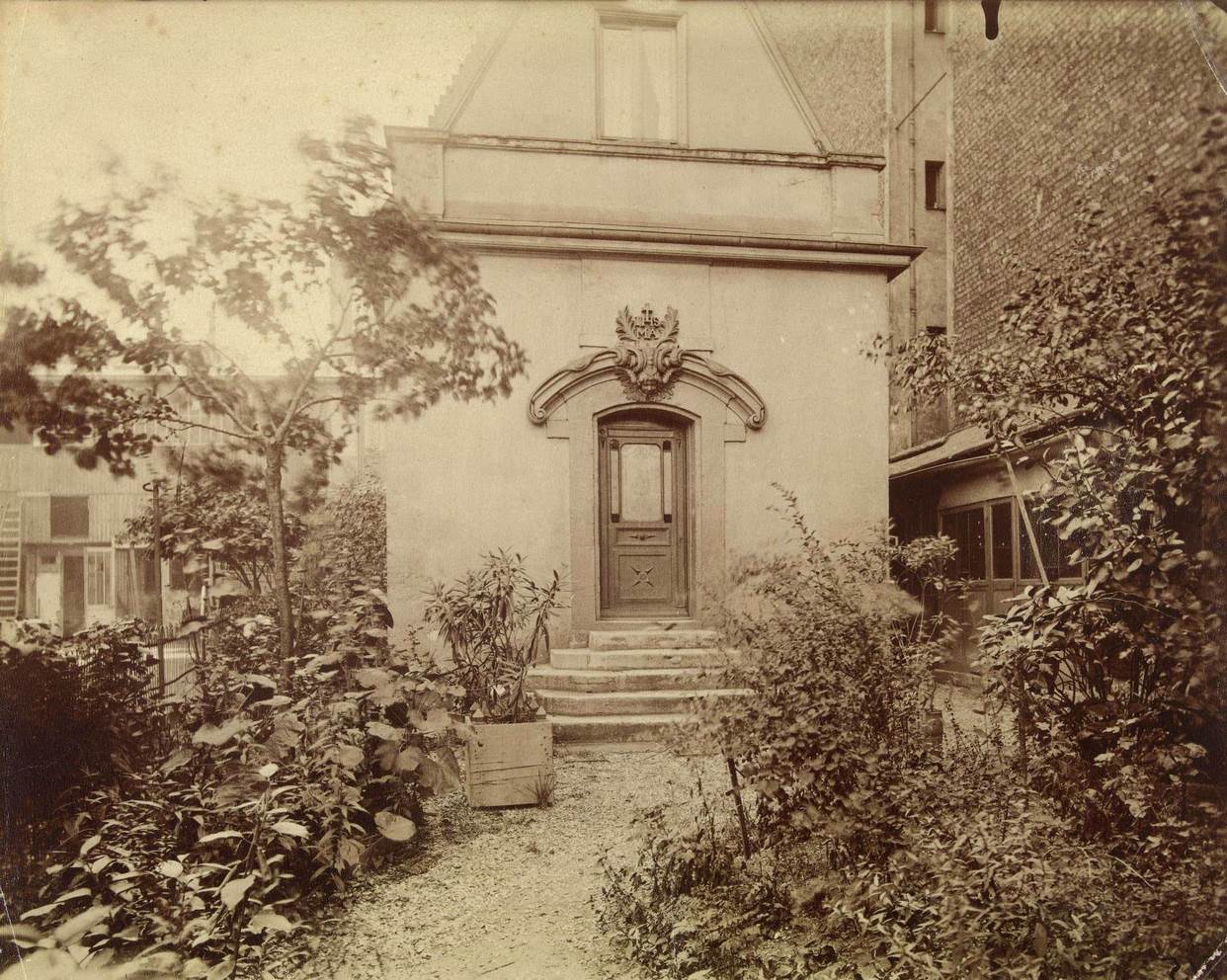 House chapel of Mlle Lavaliere, Rue Nicole, Paris, Oratoire de M.elle Lavaliere, 1890