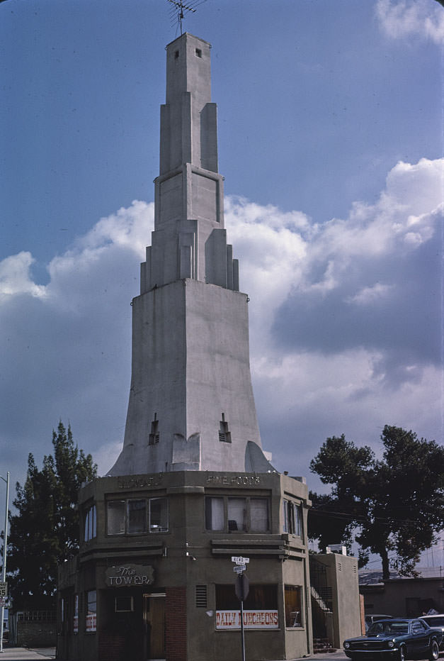 Tower Restaurant, angle 1, University Avenue and Reno Drive, San Diego, 1979