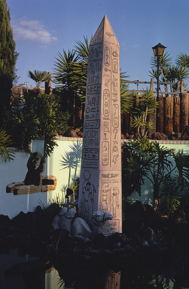 Storybook Land Golf, Egyptian obelisk, San Diego.