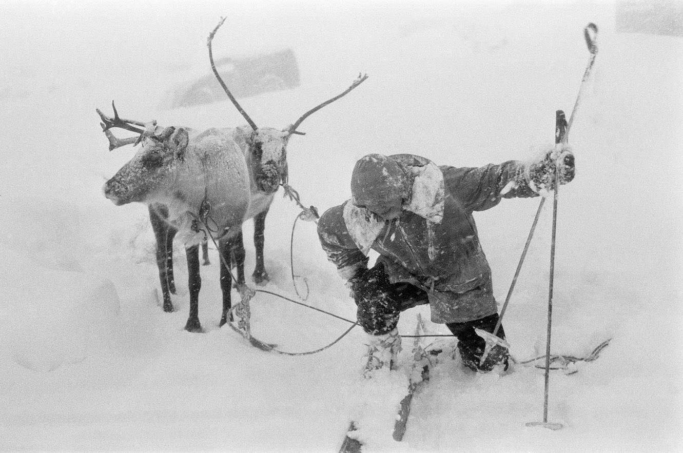 Skiers in the Cairngorms, a mountain range in the eastern Highlands of Scotland, 3rd January 1962.