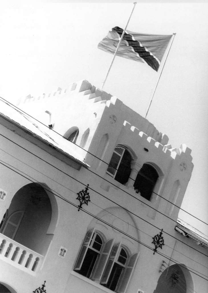Tanzania, Dar es Salaam: town hall with flag of Tanzania, 1960s