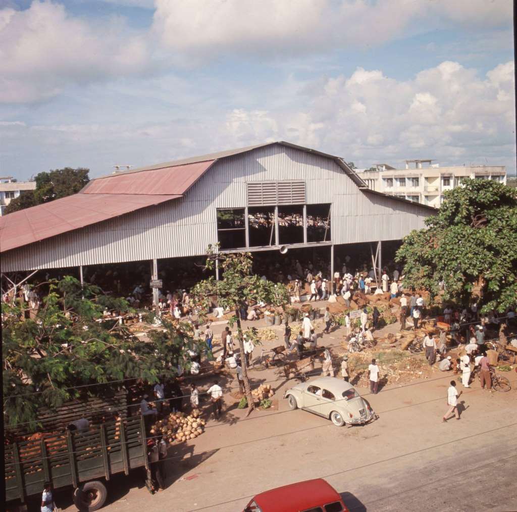 Covered market in Dar es Salaam, 1960s, Tanzania.