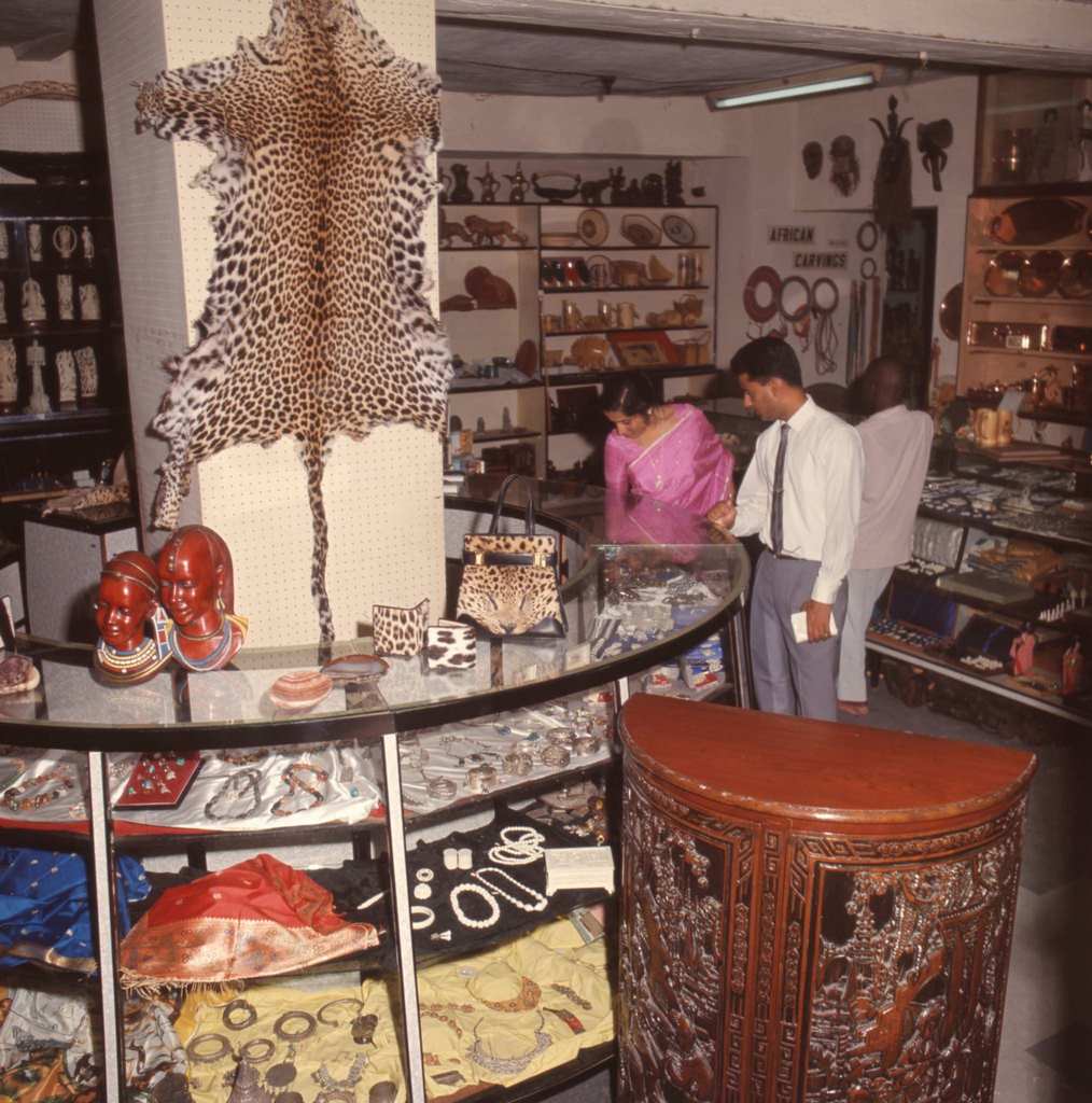 Handicraft shop in Dar es Salaam, 1960s