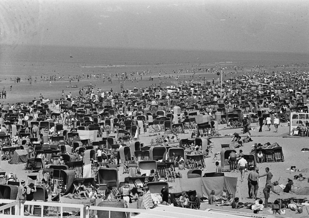 Beautiful weather at the beach, huge crowds at the beach, August 13, 1965