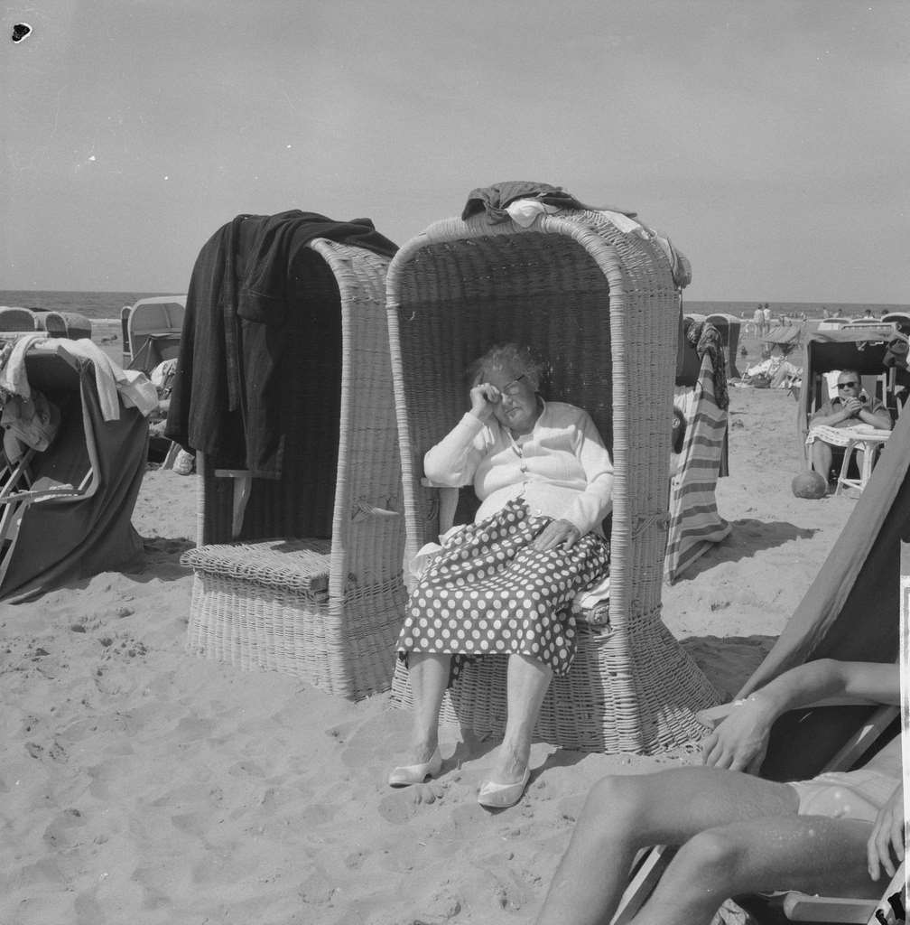 Beautiful weather at the beach in Zandvoort, grandmother in beach chair, August 2, 1960.