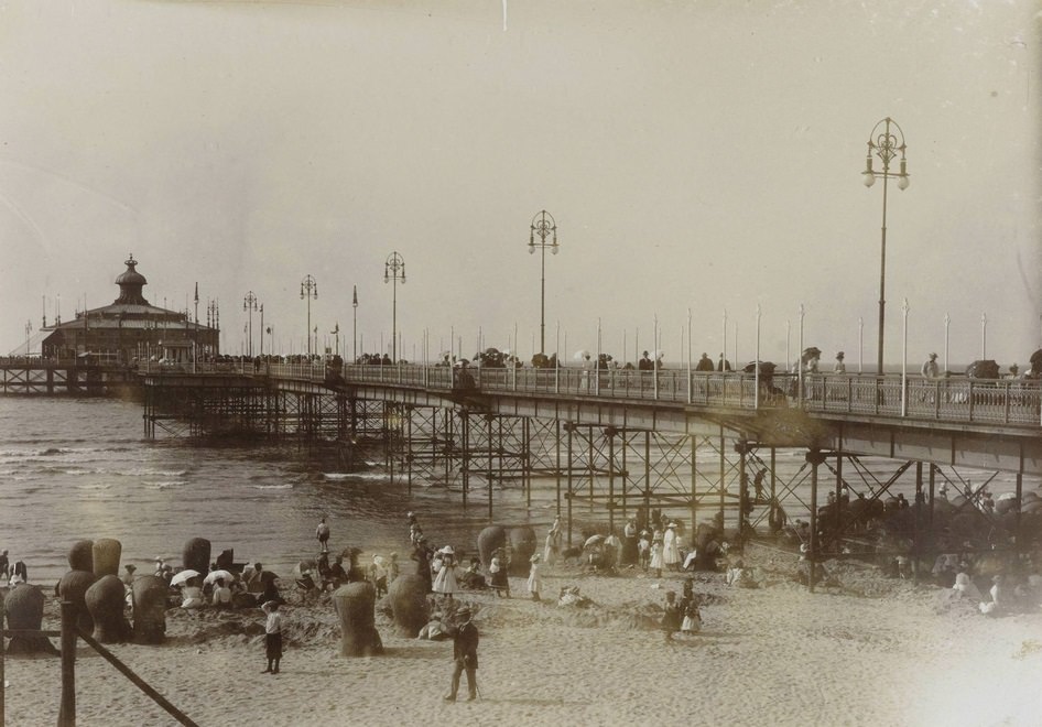 The Pier with the pavilion the Wandelhoofd Wilhelmina, seen from the beach, Scheveningen, Netherlands, 1900