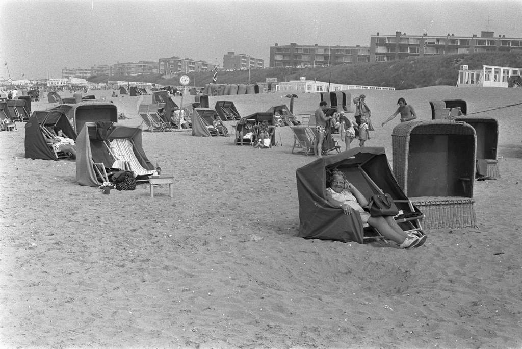 Autumn sun on beach Zandvoort, September 22, 1971.