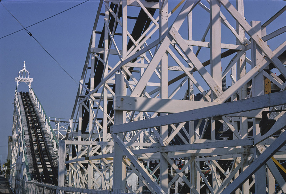 Scream roller coaster, Wildwood, New Jersey, 1978