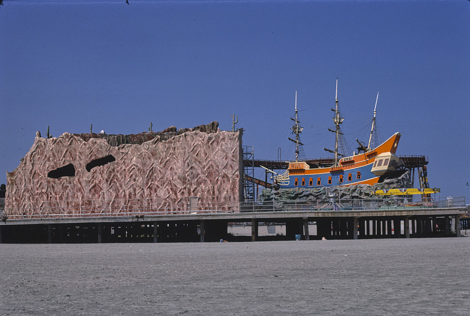 Hunt's Pier, Wildwood, New Jersey, 1978